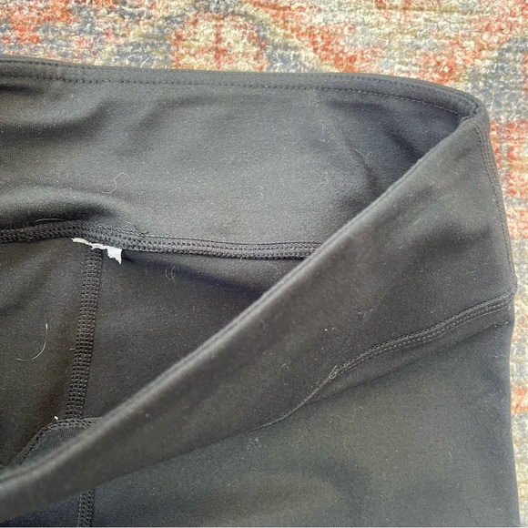 Fabletics black cropped capri active leggings - Picture 8 of 9